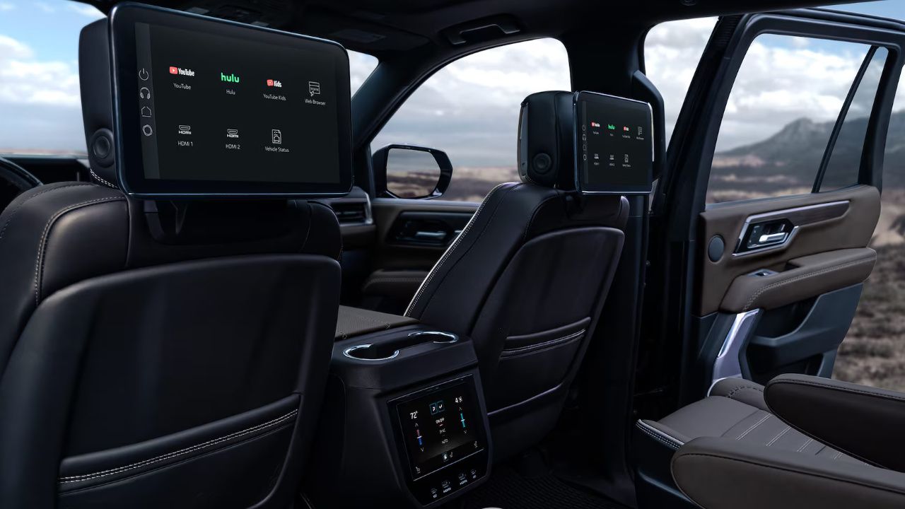 Vue de l'habitacle d'un GMC Yukon 2026